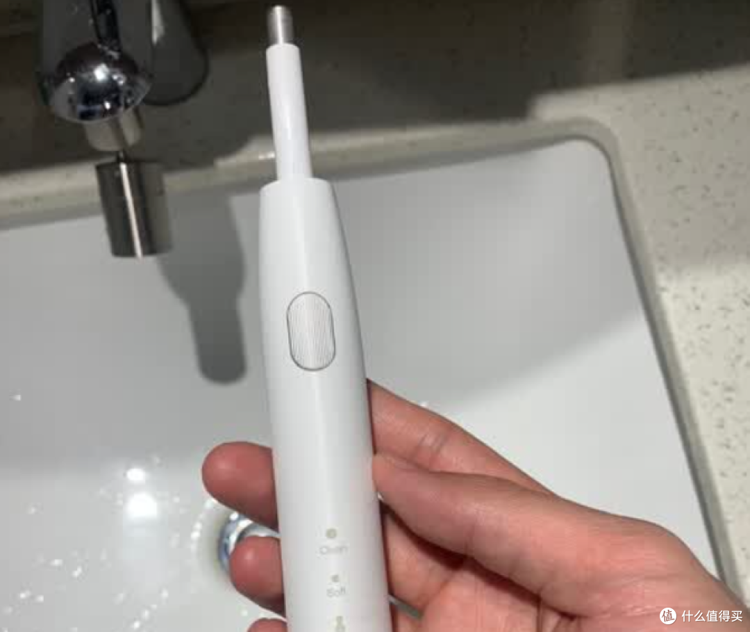 电动牙刷哪个好用排行榜盘点:实测八大品牌,揭秘谁是护牙王者!