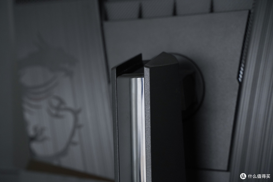 500Hz电竞新标杆,微星MAG 272QP QD-OLED X50开启视觉新时代