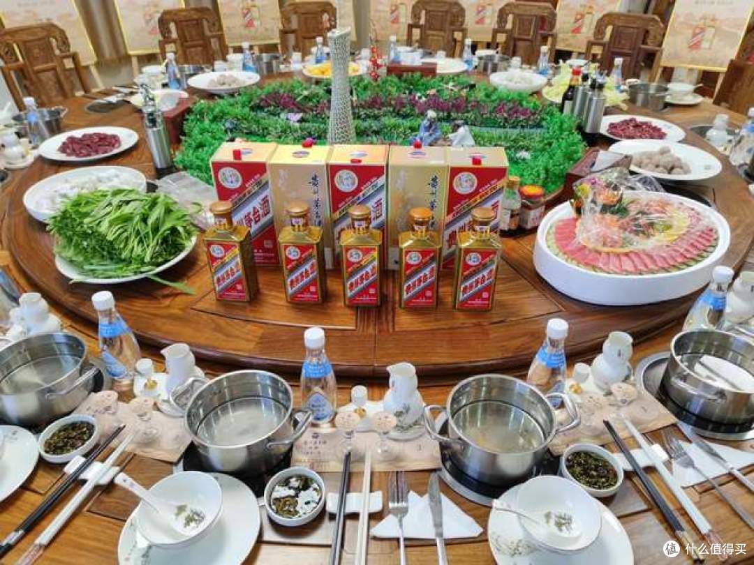 纪委:饭局禁令全面升级,公务员参加这8类饭局,将直接处分!