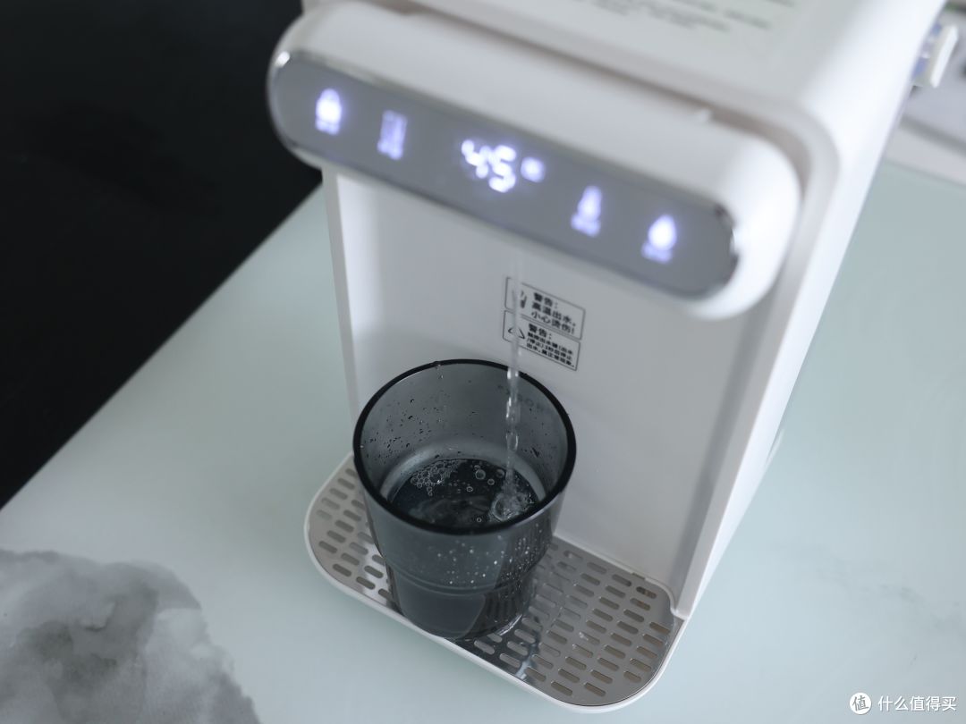安全无毒吊打同行!死磕母婴级0塑料0胶水,宫菱即热饮水机测评