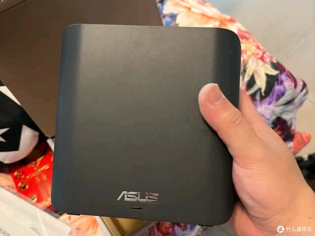 华硕灵耀魔方WiFi7路由器:以科技重塑全屋网络新体验
