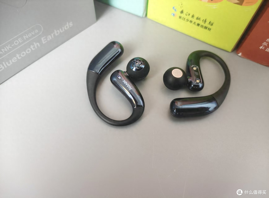 南卡OE Nova:悬浮美学+越级配置,卷时代耳机新标杆