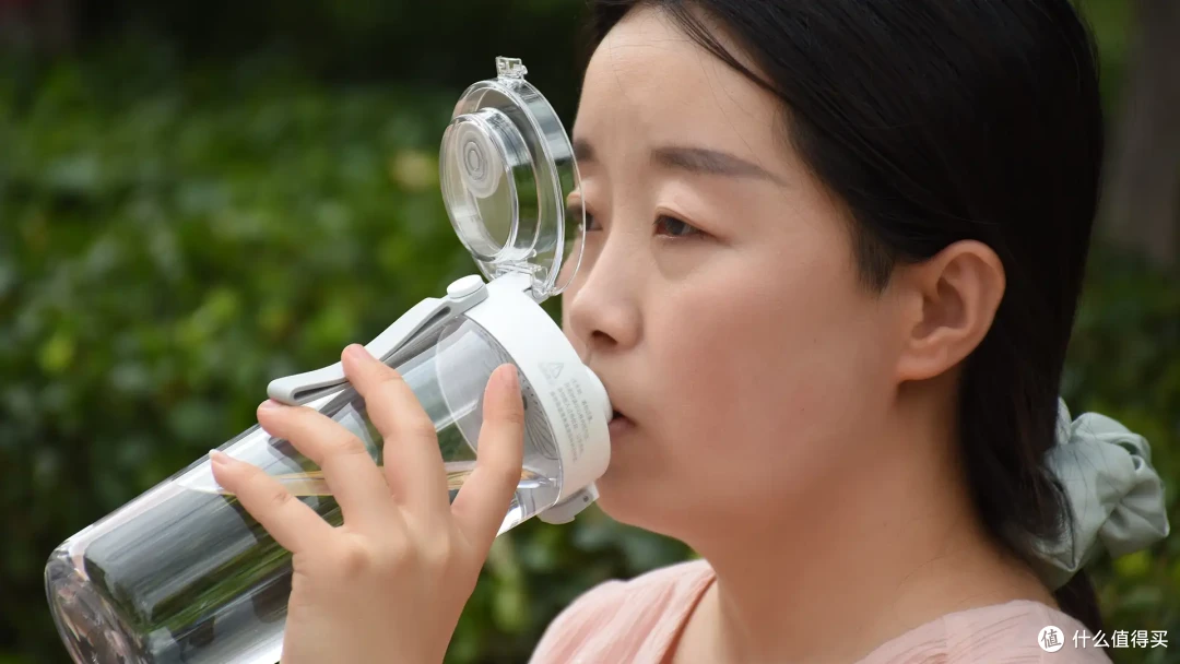 简约有型随身带!米家600ml便携水杯,Tritan材质安全轻便