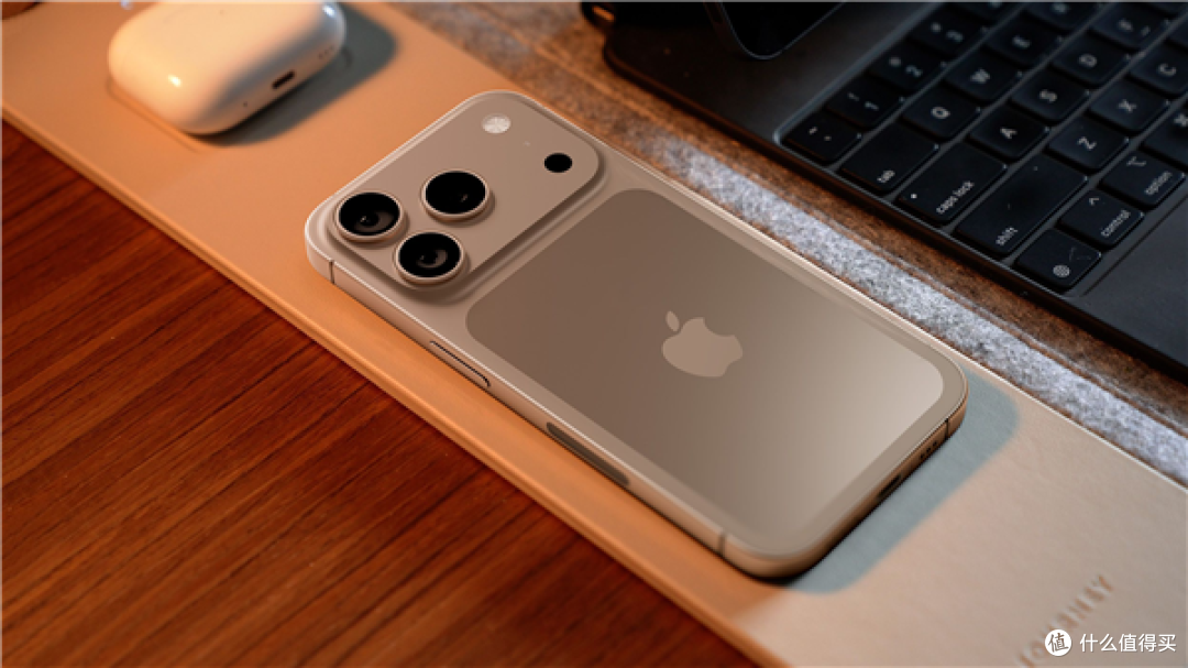 iPhone 17 Pro或将支持8倍光学变焦，新增专业拍摄控制按钮