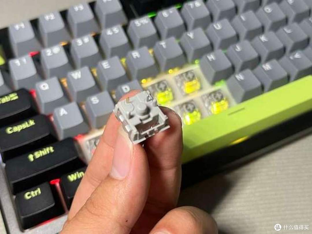 98配列的极致手感,性价比之选,雷柏V700DIY-98机械键盘深度测评