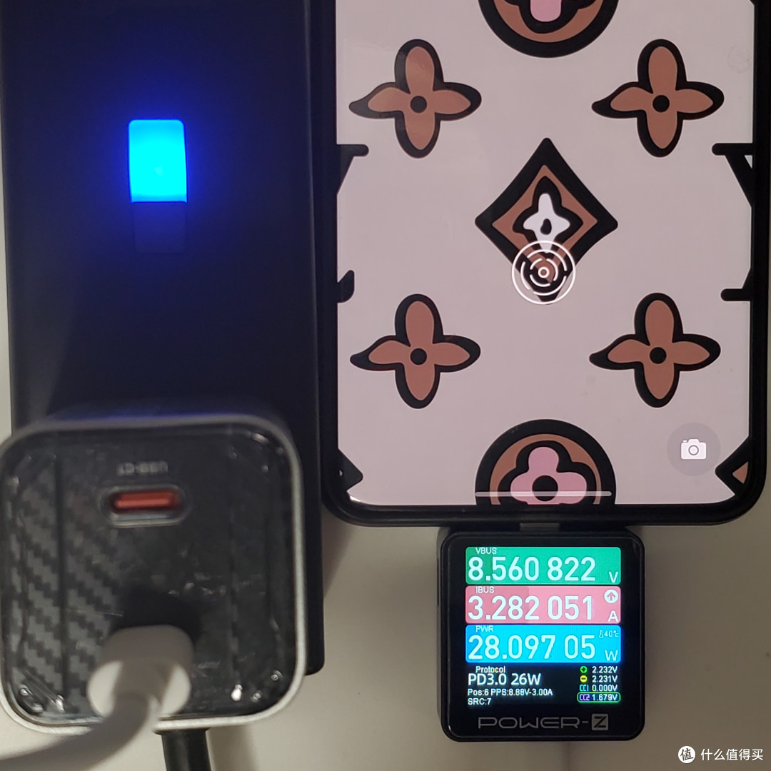红魔氘锋能量块 mini 65W 充电器:感受颜值的威力吧
