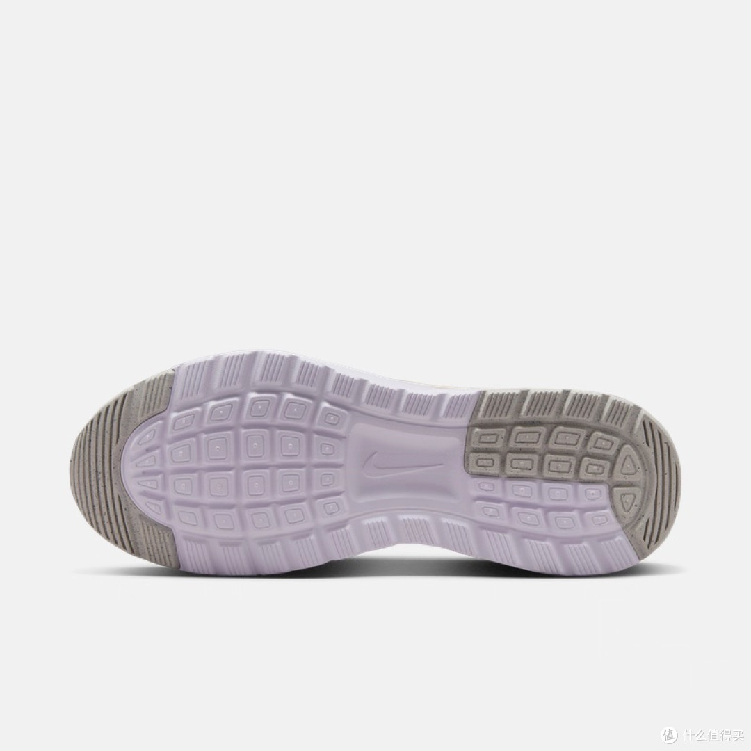 耐克AIR MAX NUAXIS SE女子运动鞋评测