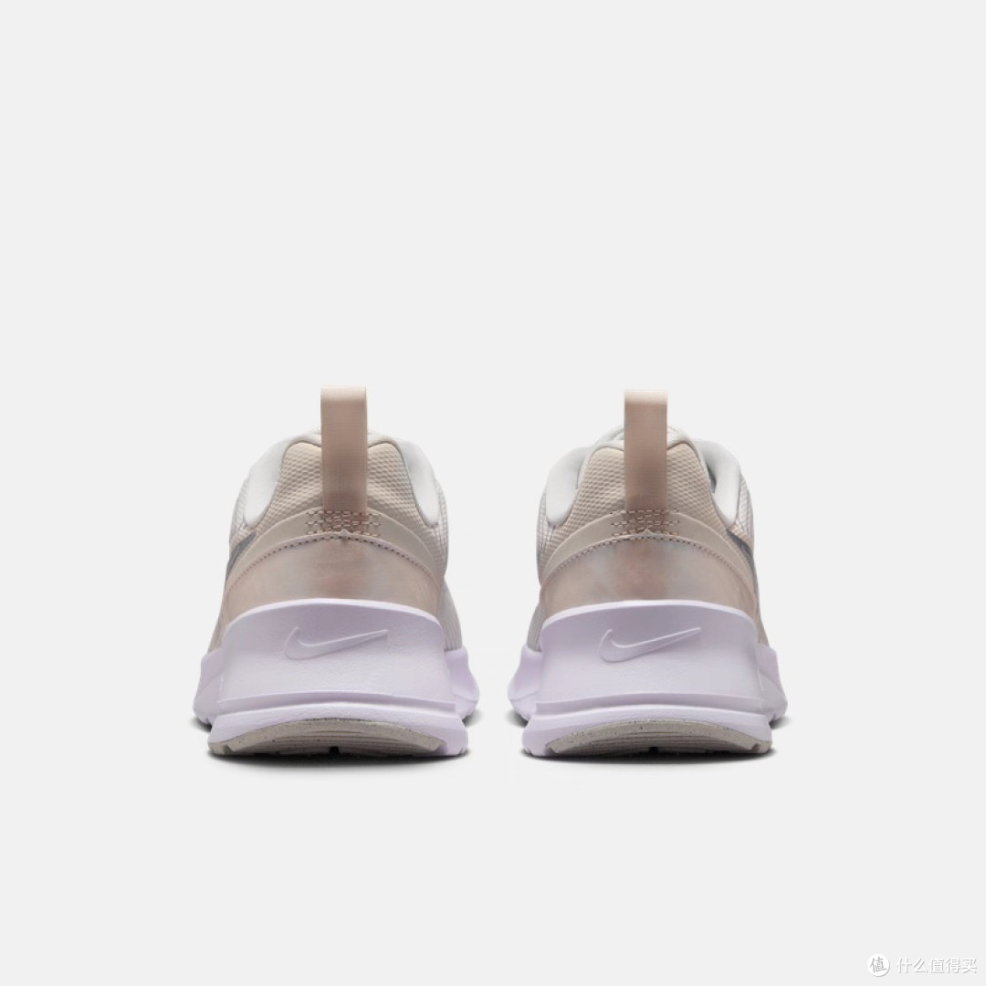 耐克AIR MAX NUAXIS SE女子运动鞋评测