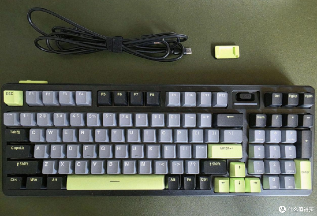工作游戏两不误:我的梦中情“盘”雷柏V700DIY-98客制化键盘体验