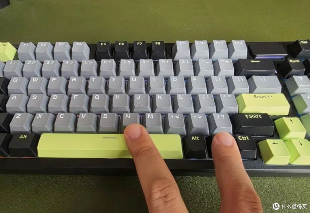 工作游戏两不误:我的梦中情“盘”雷柏V700DIY-98客制化键盘体验