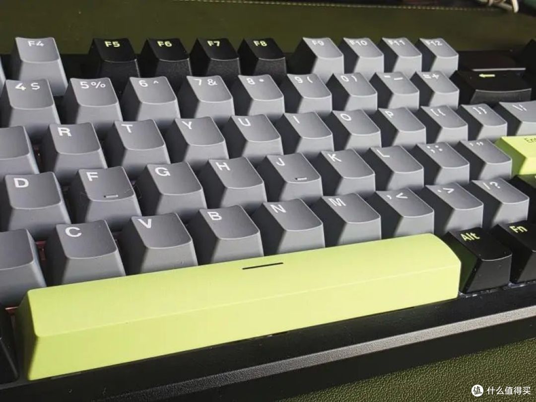 工作游戏两不误：我的梦中情“盘”雷柏V700DIY-98客制化键盘体验