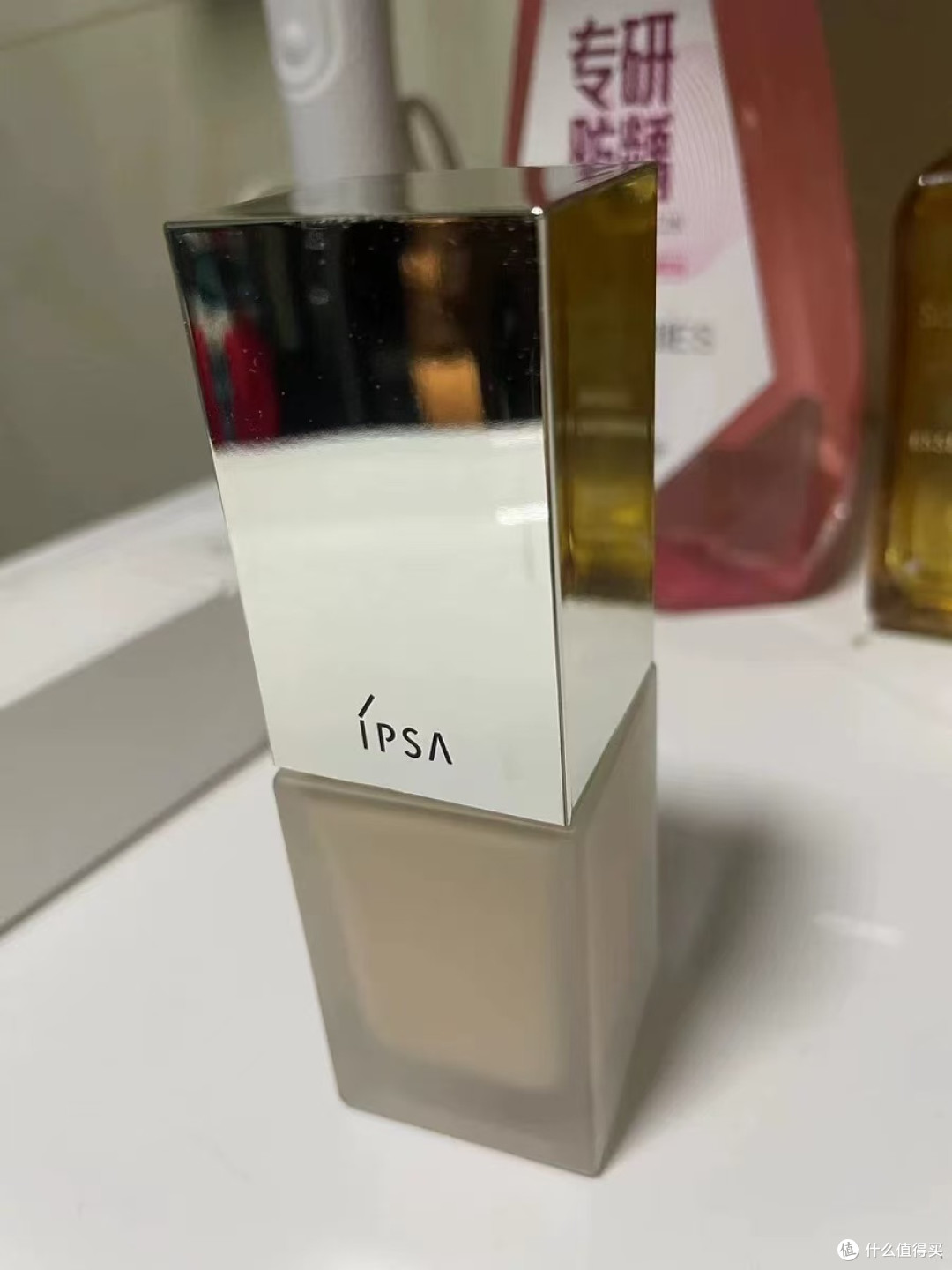 跟你们说,我最近挖到个底妆宝藏——IPSA茵芙莎流金粉底液,