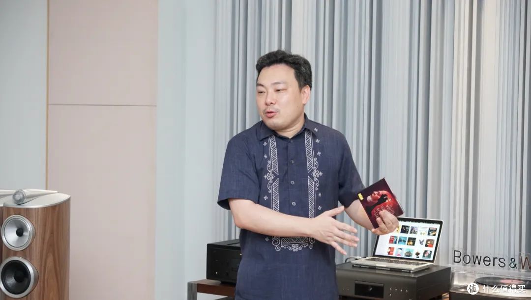 《家庭影院技术》杂志社副主编邓冠奇先生分享经典音乐并讲述与音响之间的故事