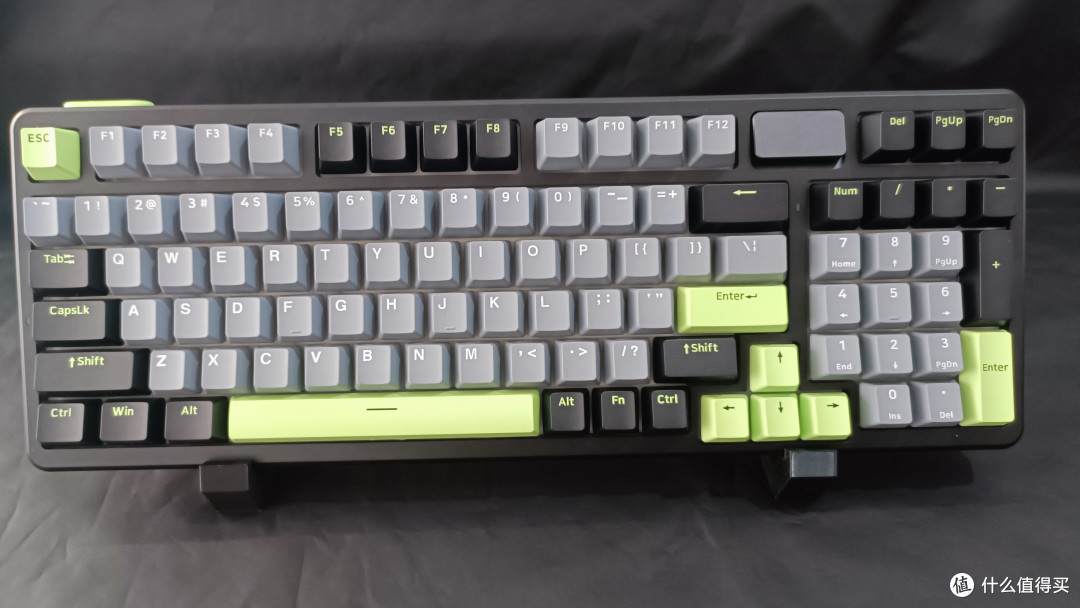 雷柏V700DIY-98评测:7层Gasket结构+定制快银轴,客制化退烧之选