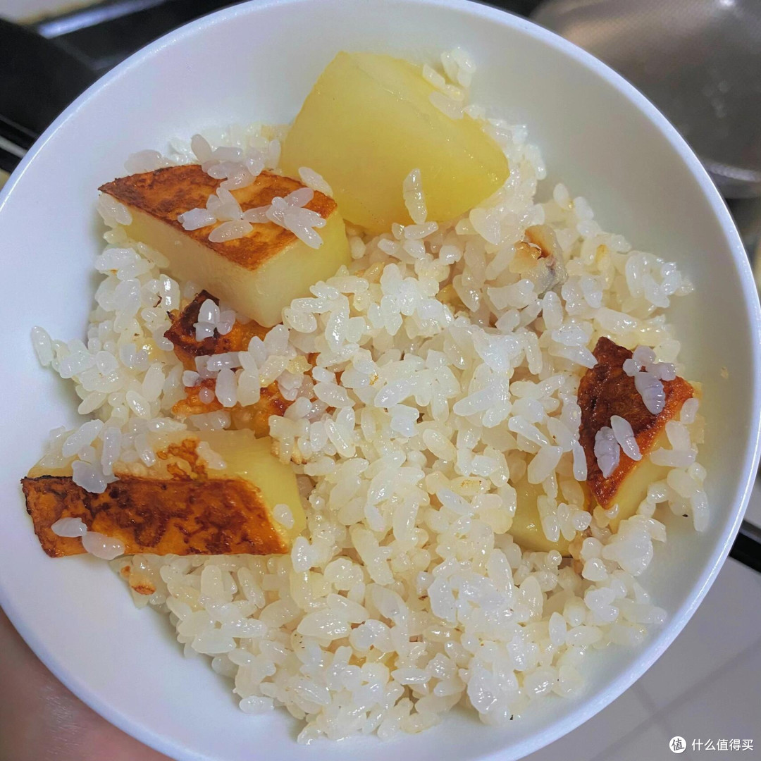 奶奶的洋芋箜饭:记忆中的暖味道