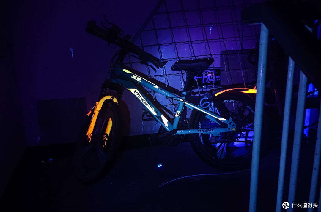 演绎手持照明装备的户外精彩:FENIX LR35R Pro