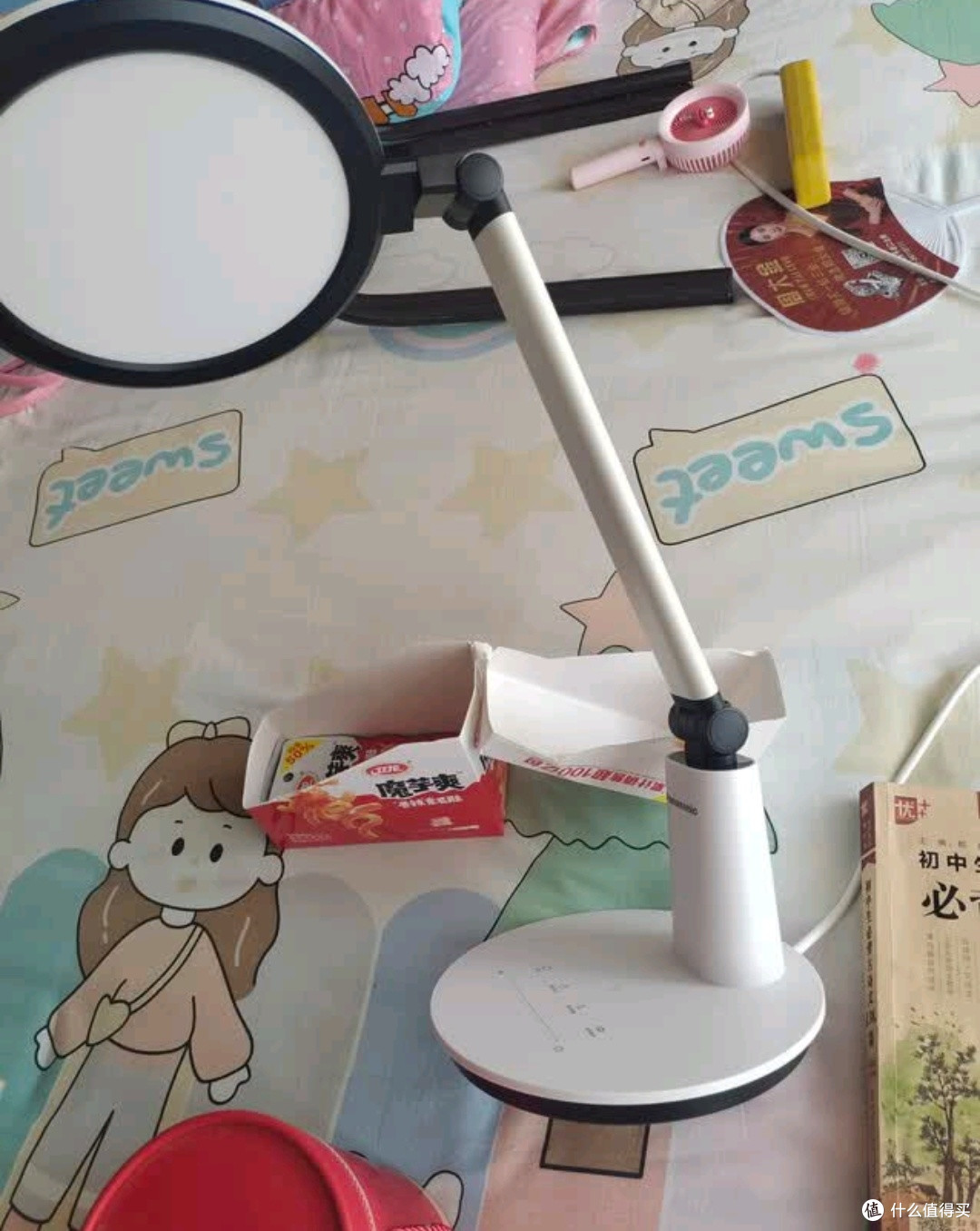 一盏台灯，一份给孩子的明亮守护