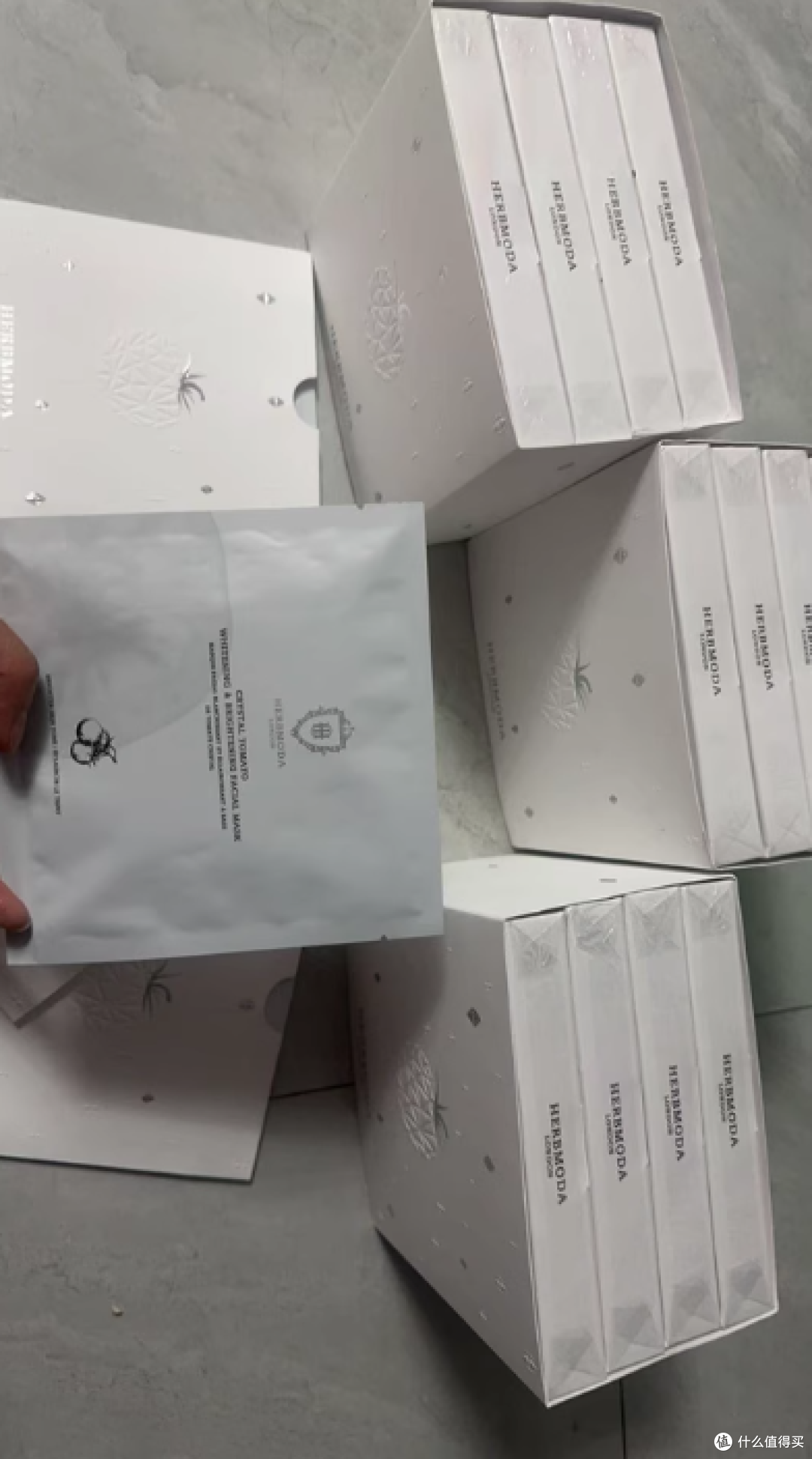 ✨熬夜党救星!HERBMODA 水晶番茄面膜实力出圈