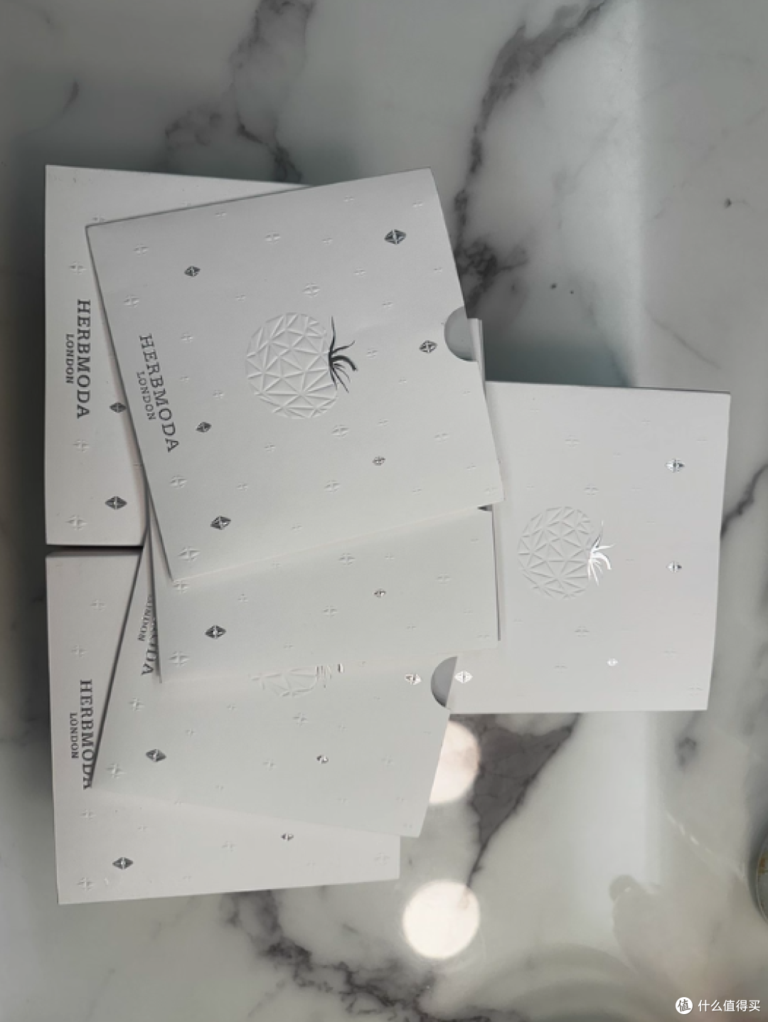 ✨熬夜党救星!HERBMODA 水晶番茄面膜实力出圈