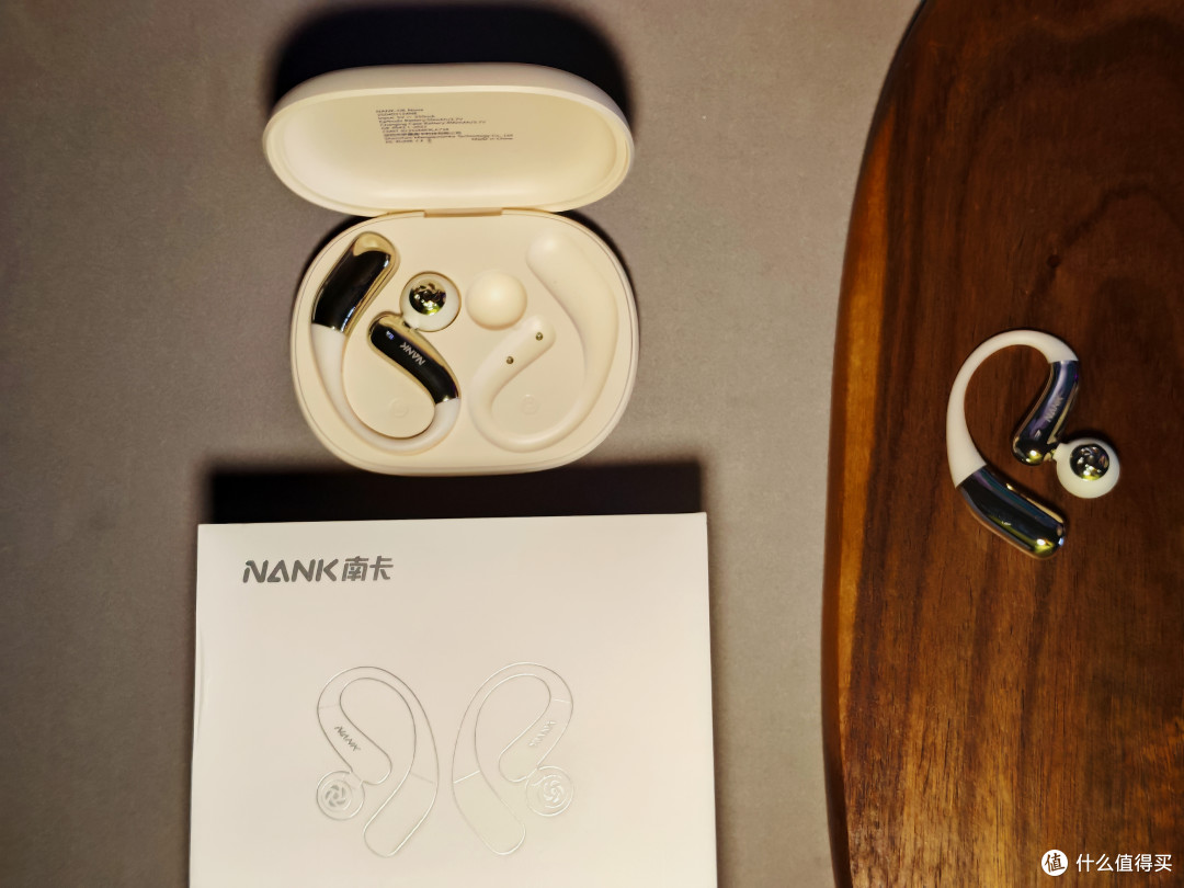 不夹眼镜、不漏音,南卡OE Nova打造开放式耳机新体验