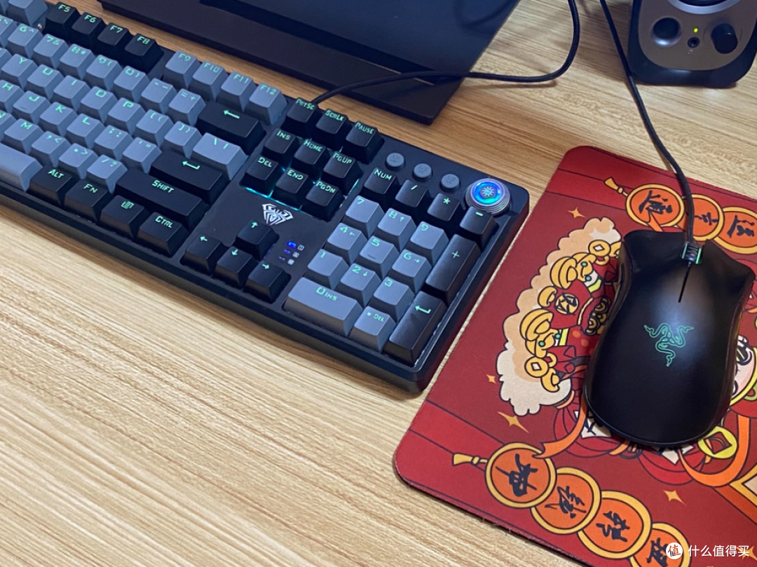 🎮办公游戏双开挂!狼蛛 F2088pro 机械键盘绝了