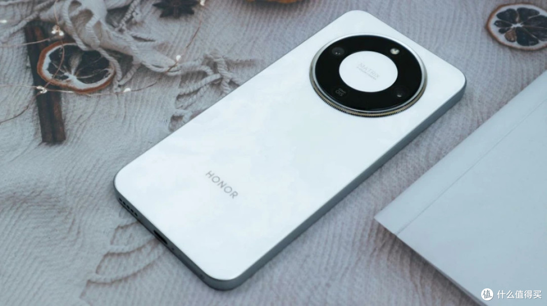 荣耀诞生“新爆款”，连续10天销量第一，8300mAh+512GB+IP69K