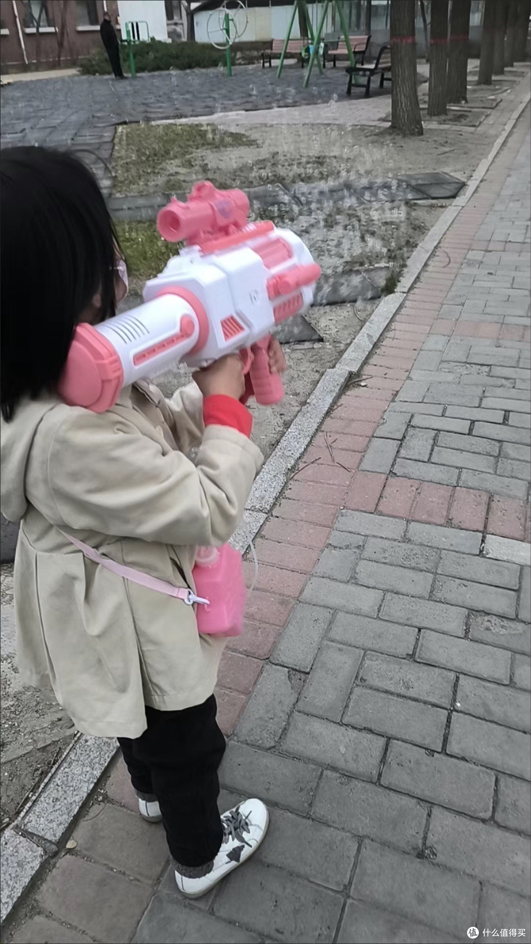 加特林泡泡枪：孩子的新宠
