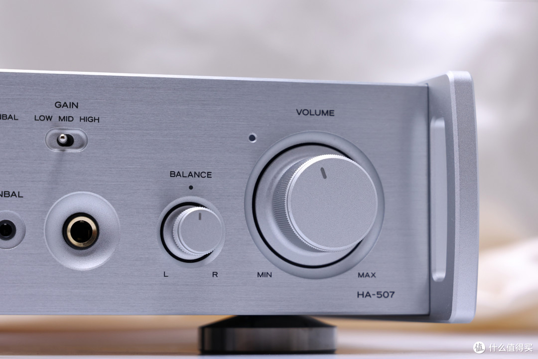 耳边评测 | TEAC HA-507是怎么让人听得“舒服”的?