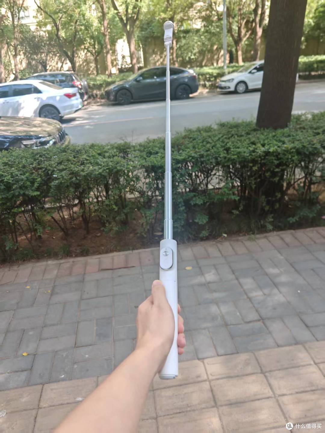 一个小小的自拍杆,让我惊喜不已,几乎满足了各类场景的使用
