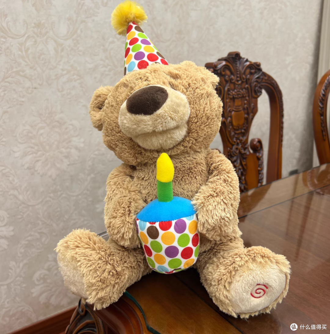 🎂会唱生日歌、吹蜡烛的 GUND 泰迪熊,太绝啦!