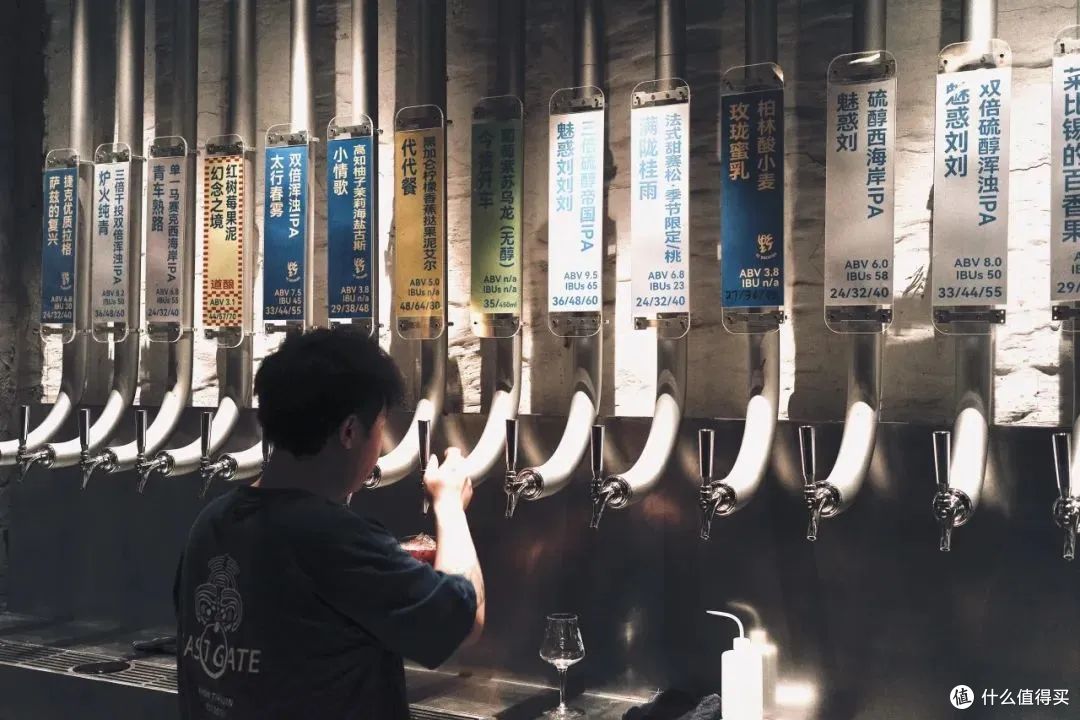 喝完杭州这条街,只有1%的人才能走直线出去?