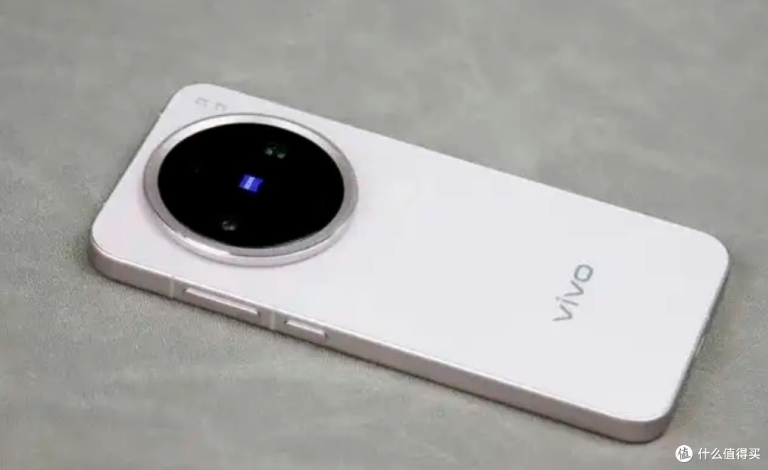 vivo清仓大跳水,16GB+512GB跌价1200元,100倍变焦+IP69+90W闪充