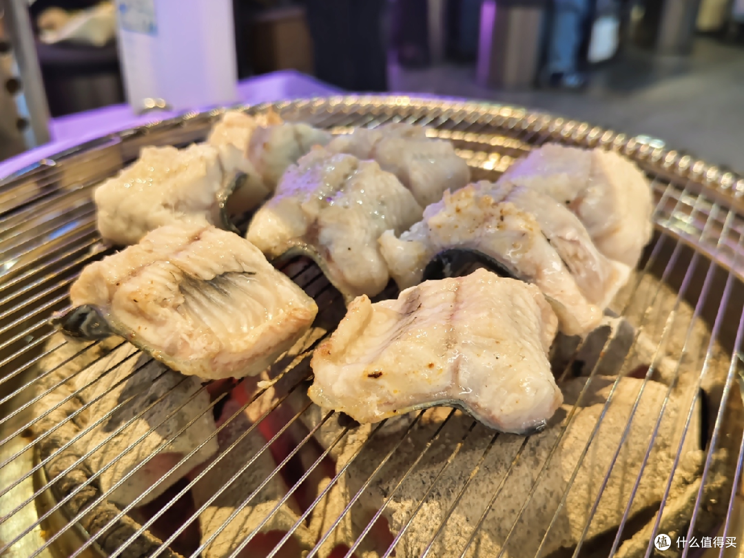 北村韩食烤活鳗鱼,现烤的确是好吃