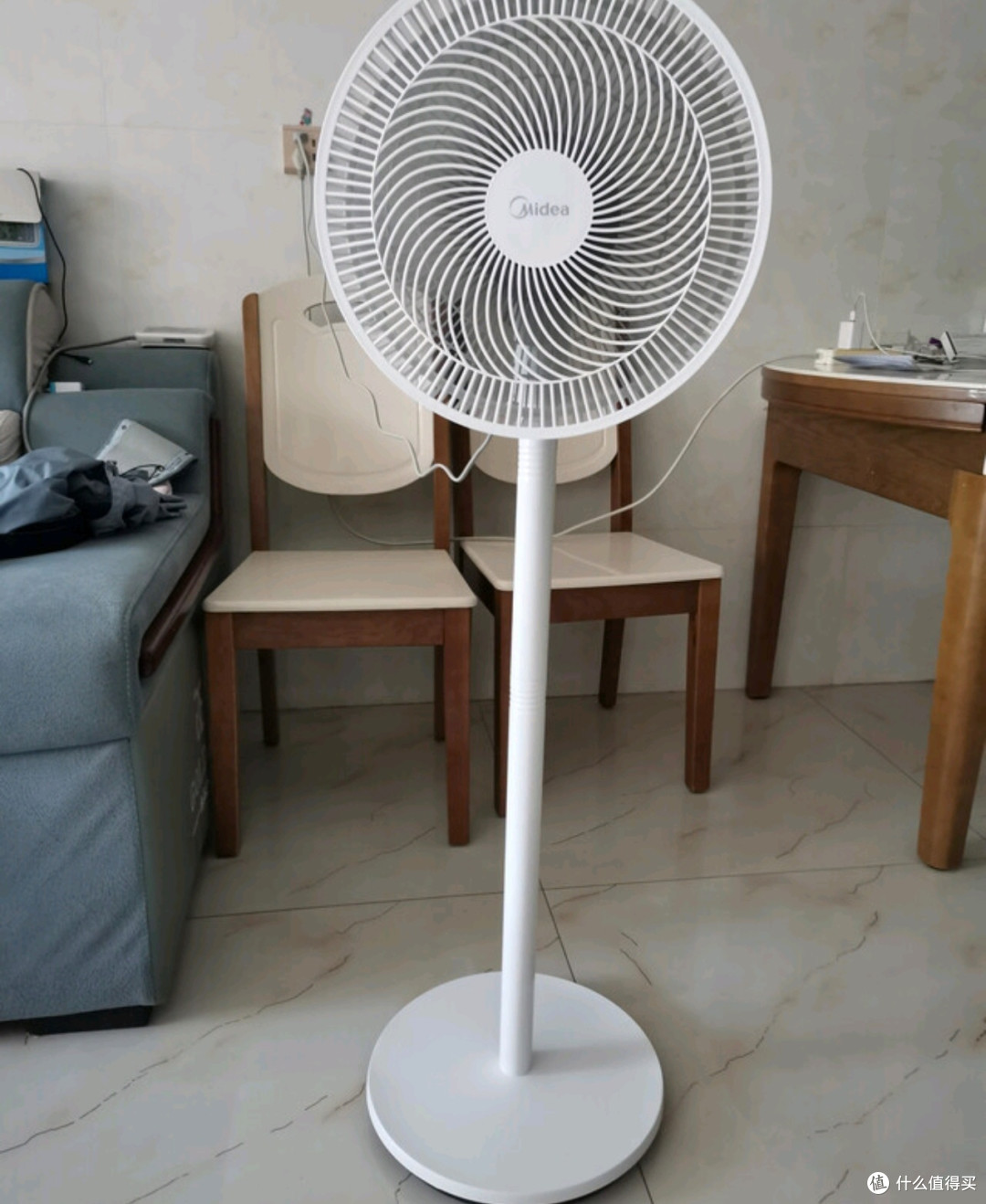 美的幸运草风扇:科技与清凉的融合