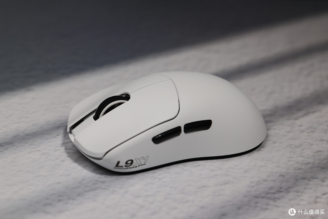 办公游戏两相宜,机械师L9X1无线鼠标的跨界实力
