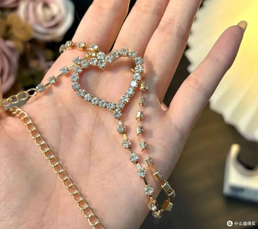 一眼种草!这7款「夏日女物」,随便一个都能让你美翻整个夏天!