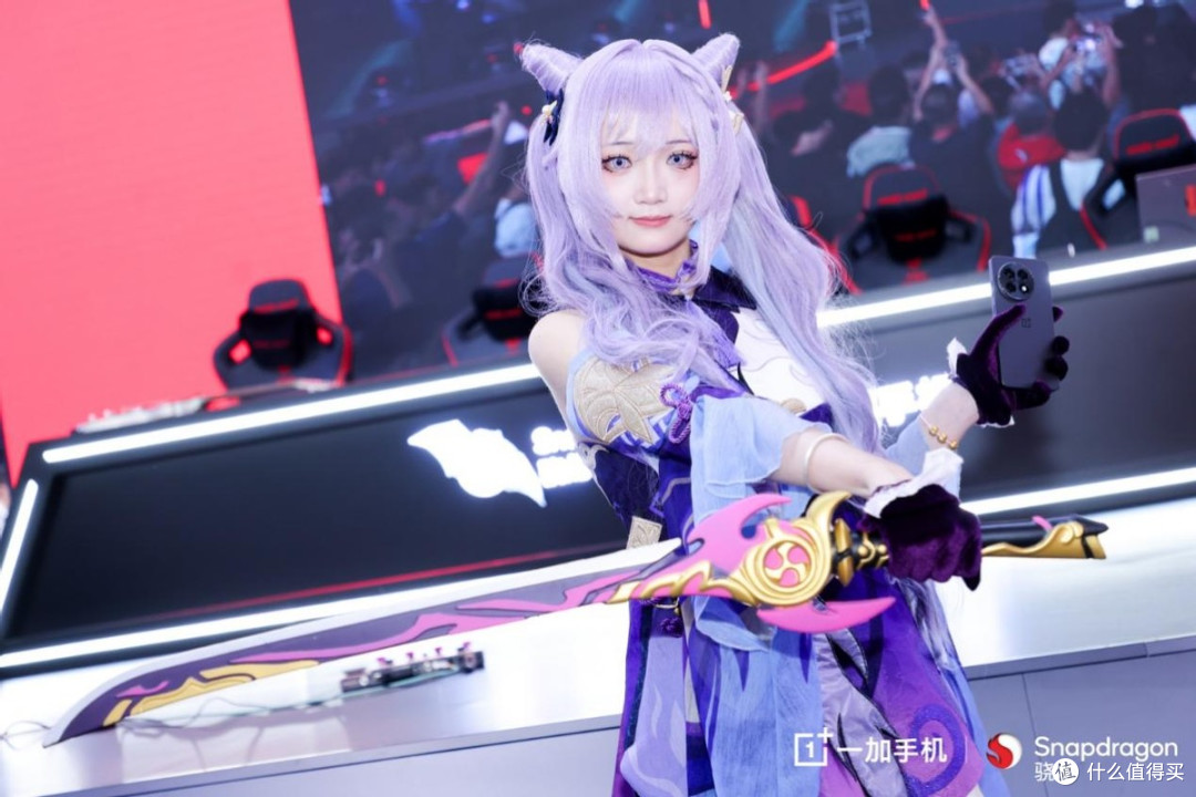 一加高调亮相 2025 ChinaJoy,四大游戏体验区燃炸全场