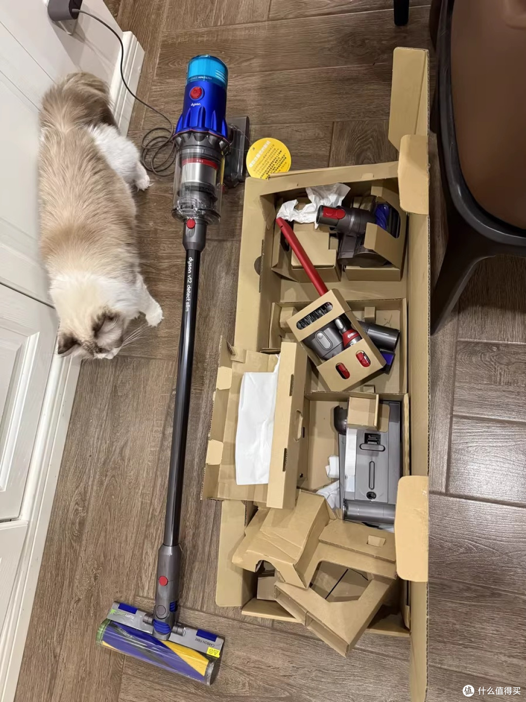 戴森V12 Detect Slim Fluffy:科技与清洁的完美结合