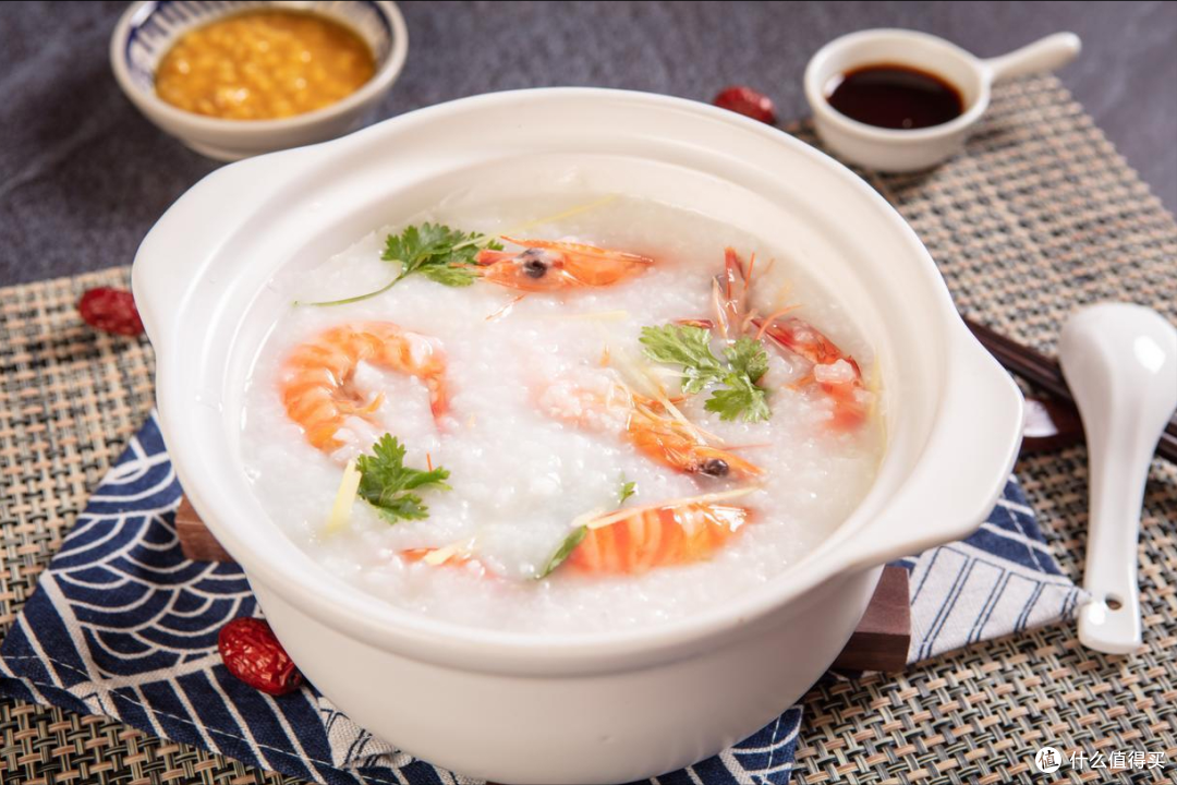 养脾胃就是养“根”，三伏天，建议多吃4样，易消化，对脾胃好