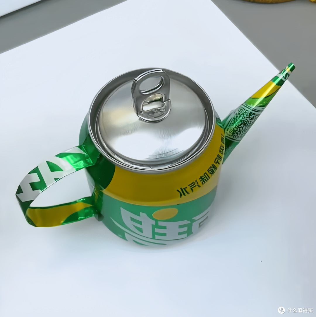 diy小创意——易拉罐秒变小水壶