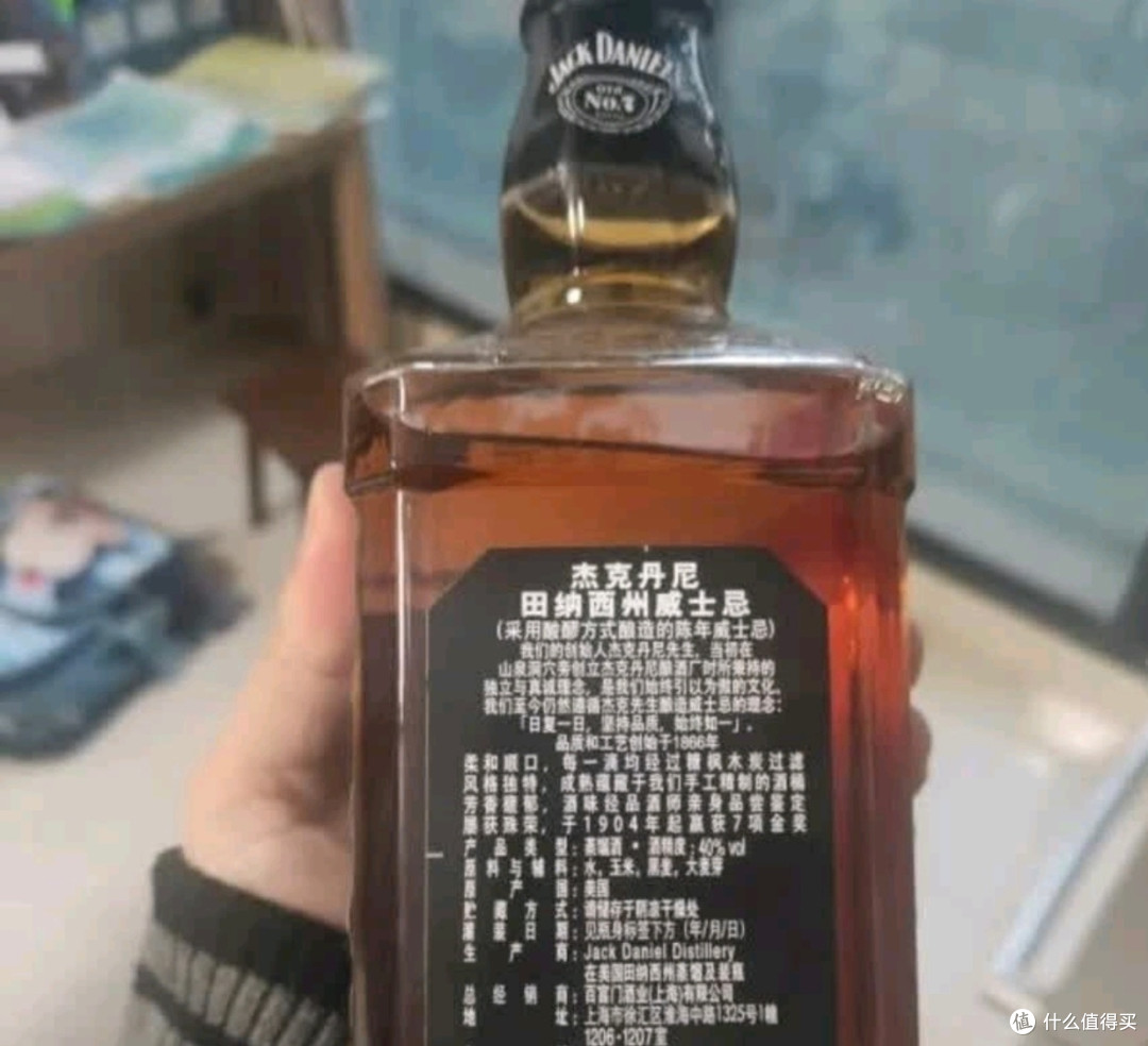 杰克丹尼田纳西州威士忌:经典黑标,闲暇时光的醇香伴侣