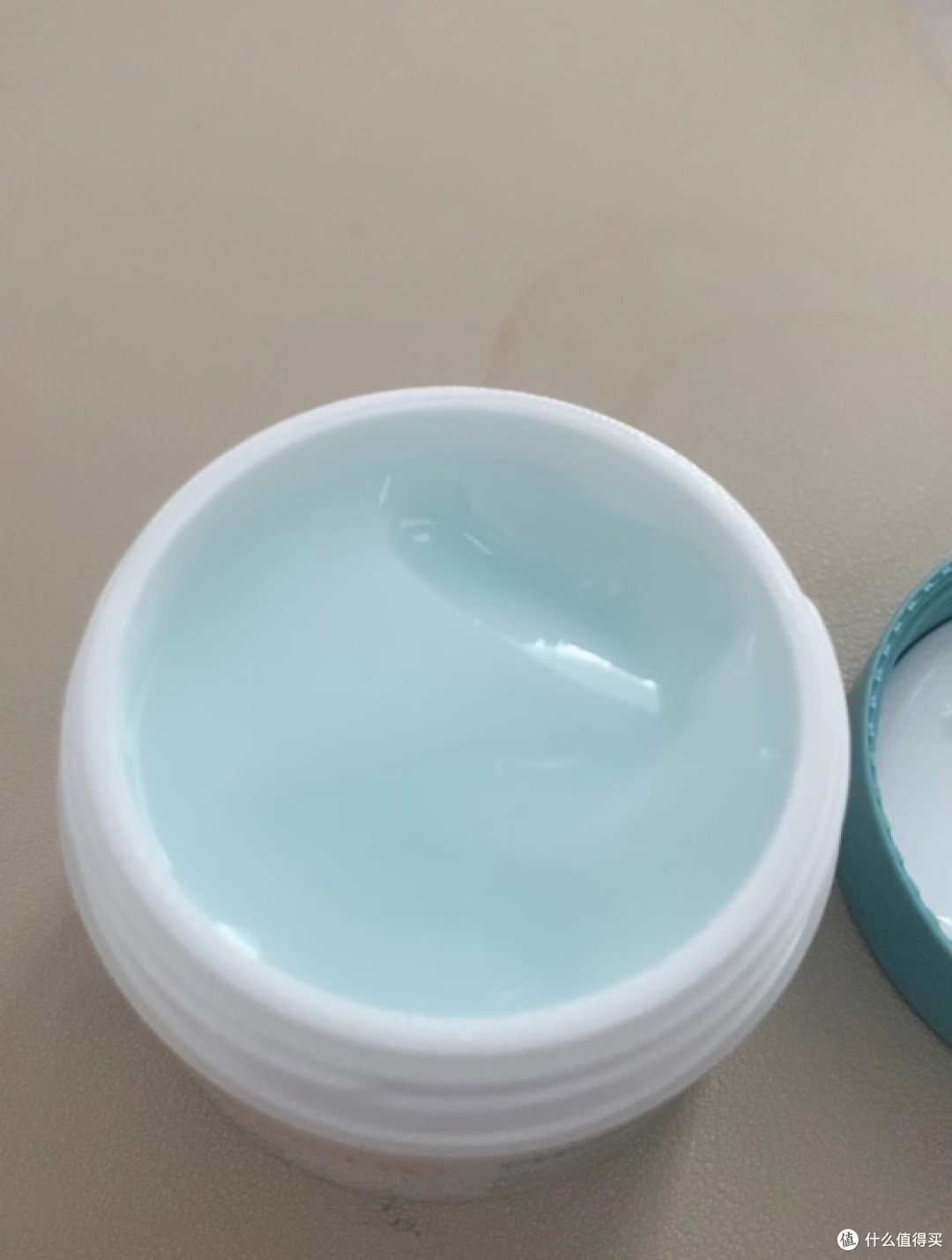 雅漾控油净肤保湿凝露:油敏肌的贴心呵护