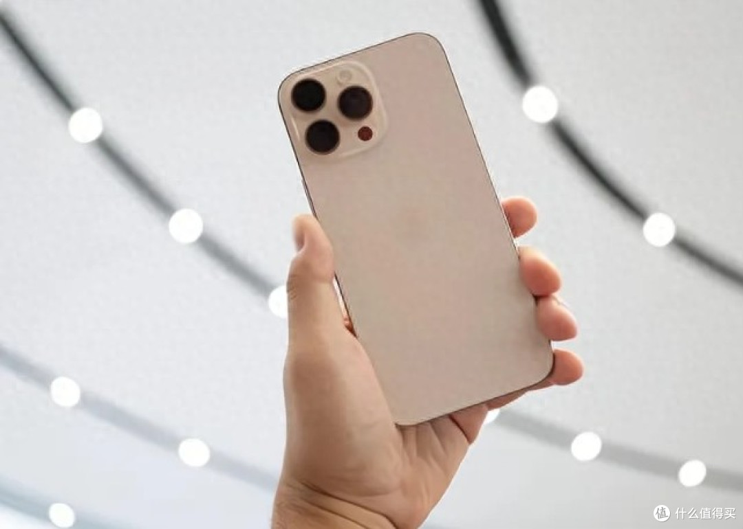 iPhone17真机曝光,苹果这次真的要“花里胡哨”了