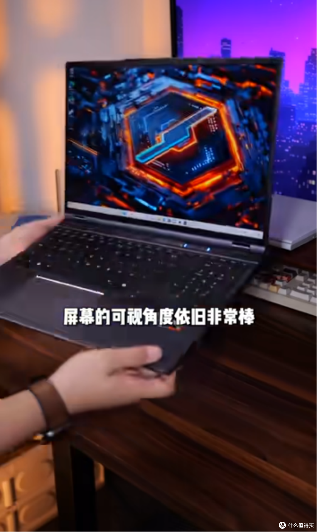 机械革命翼龙16 Pro细节曝光:轻薄质感拉满,屏幕素质出色
