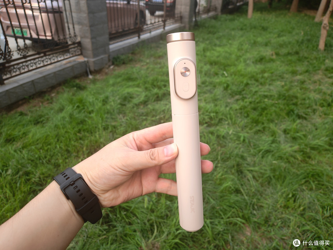 被问爆的户外拍照神器!这个迷你自拍杆真的赢麻了