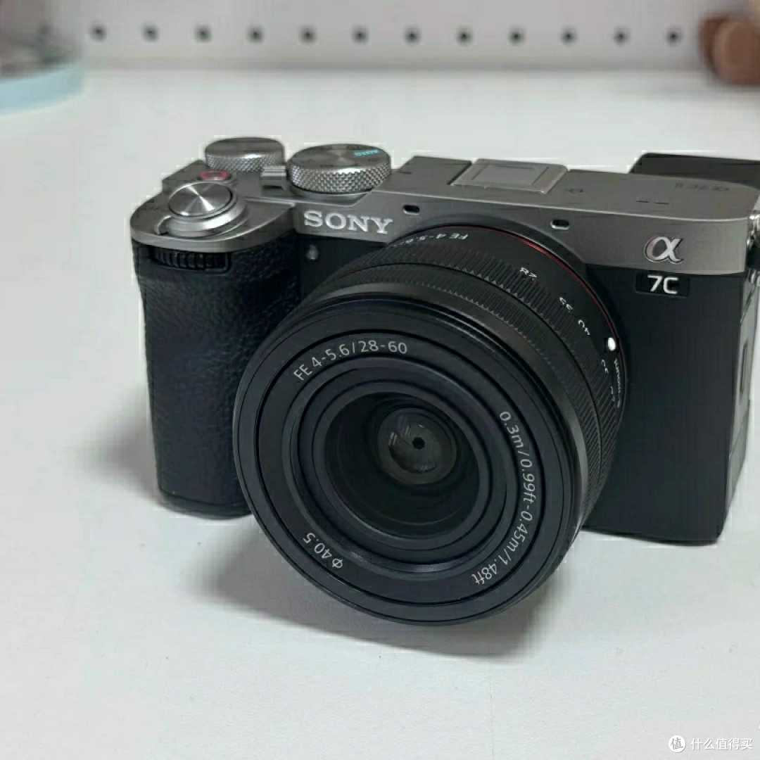 索尼A7C2:轻便全画幅相机