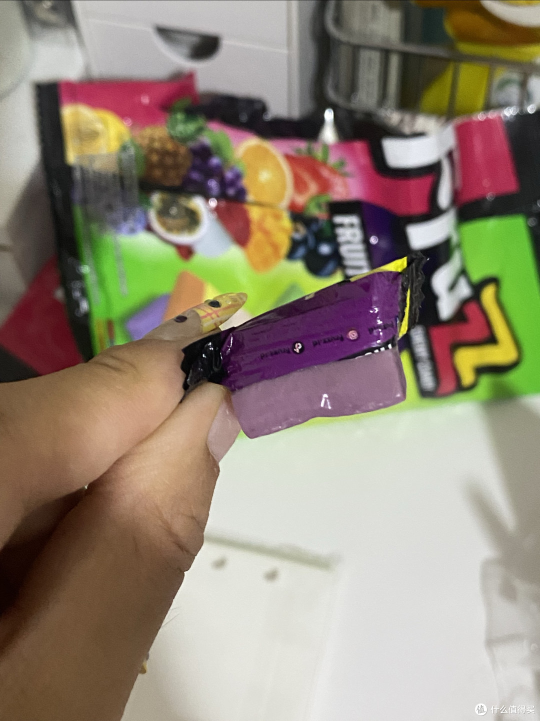 巴厘岛水果糖：味美价高但值得