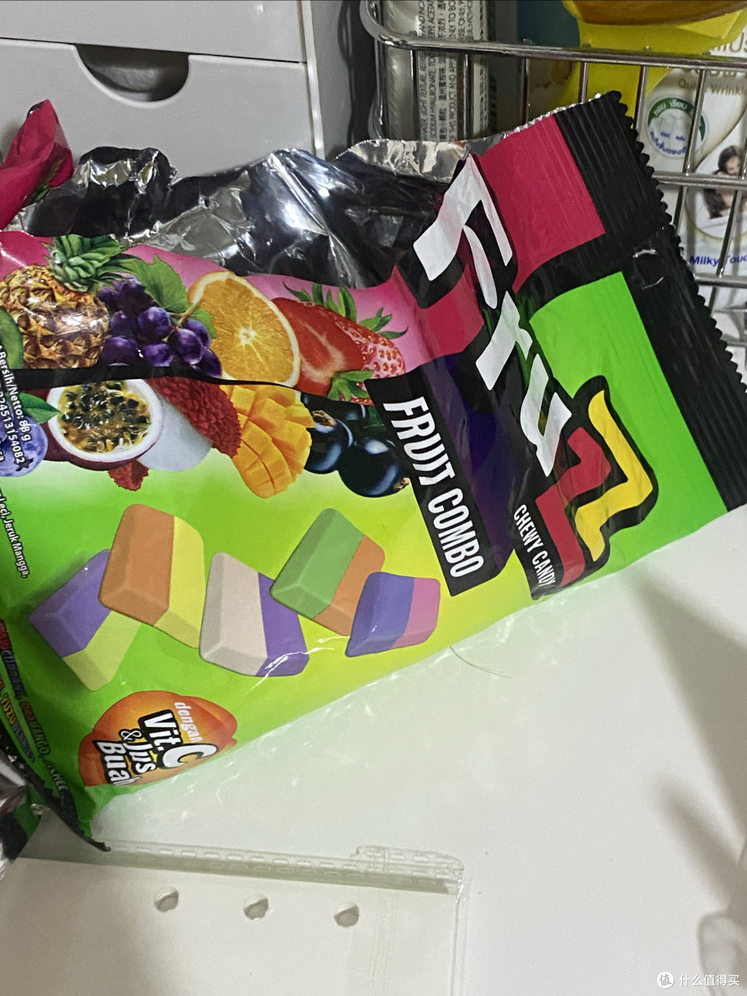 巴厘岛水果糖：味美价高但值得