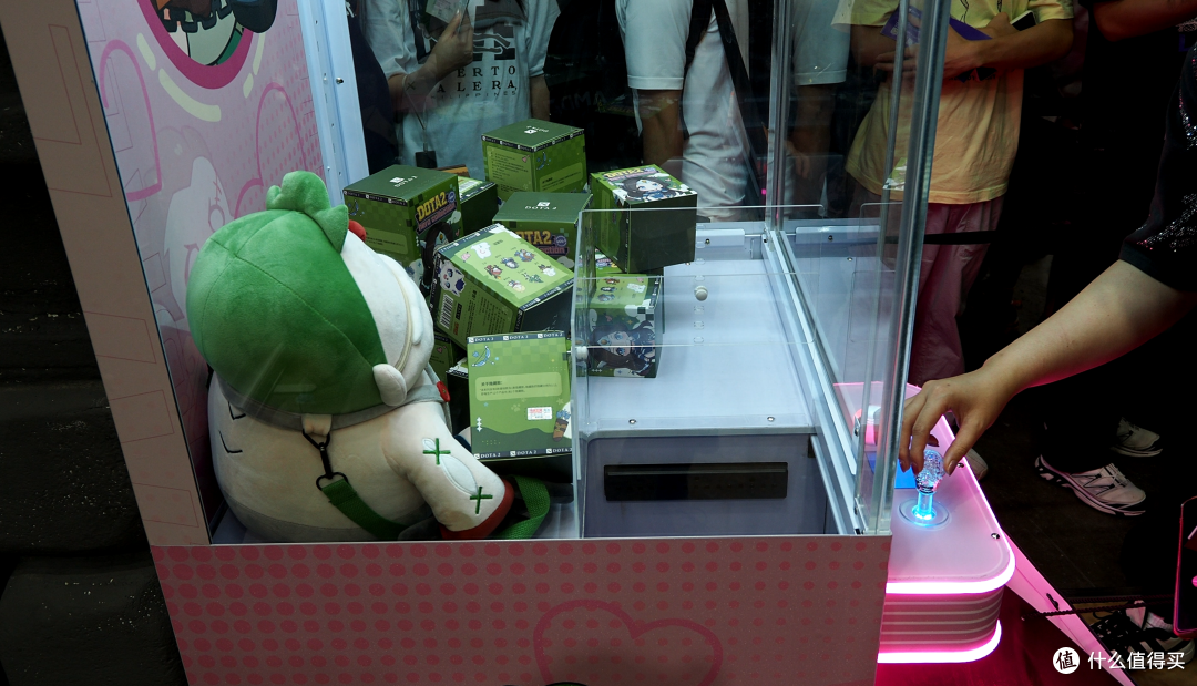 带你云逛展：美女、游戏、外设....2025年CJ深度探展分享~