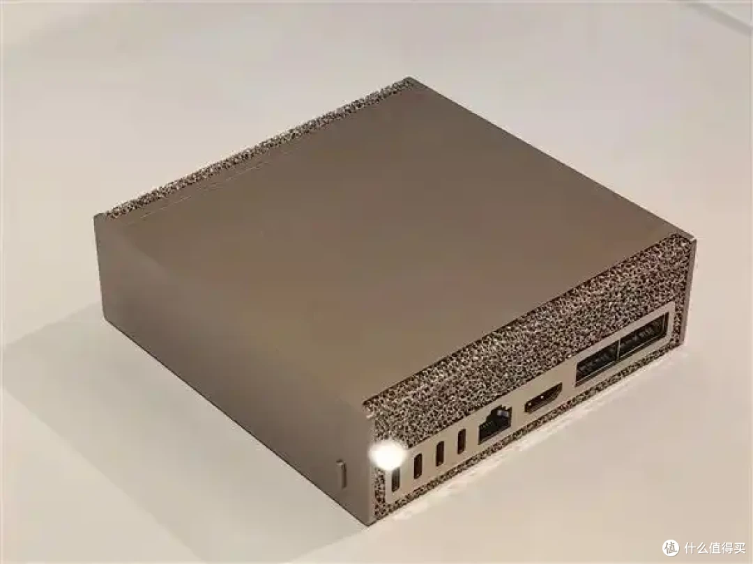 NVIDIA首款桌面CPU首战失利!DGX Spark迷你机爽约仍未发布